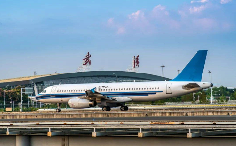 大兴安岭空运武汉机场